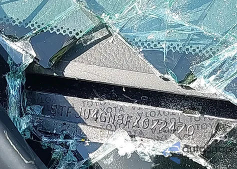 2015 Toyota Tacoma Prerunner V6 from USA, damaged, VIN 5TFJU4GN8FX072470